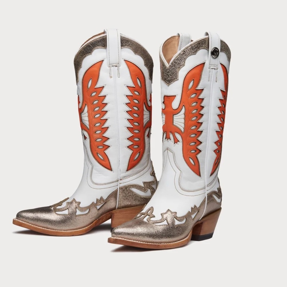 Mezcalero Women's Boots Dragon Fire. Size 7.5.  NWOT.